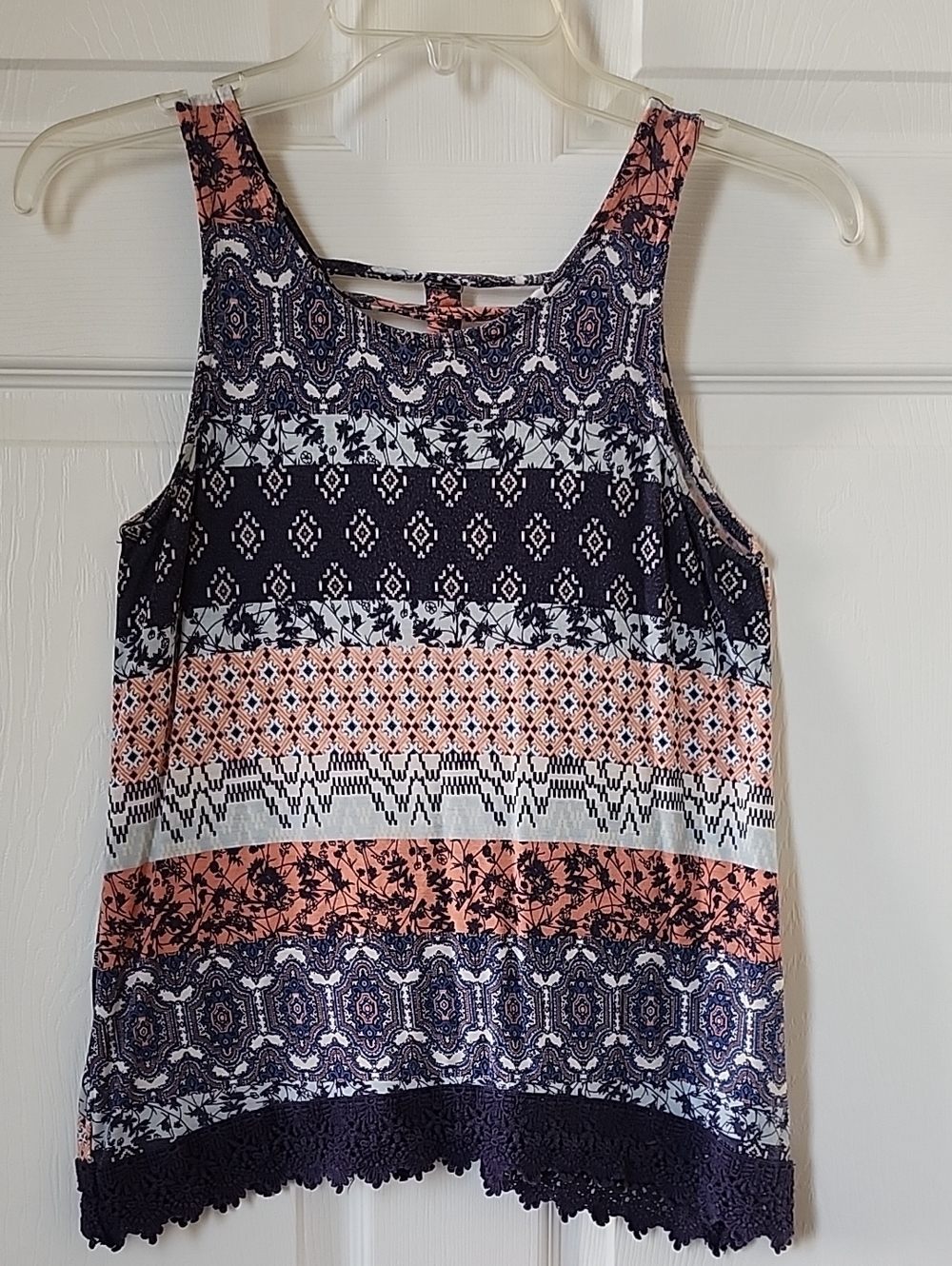Eyelash Couture Navy and Coral Patterned Crochet Hem Tanktop - Size Medium